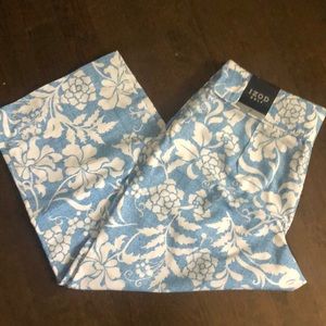 IZOD Women’s capri golf pants